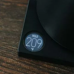 Fellow Stagg EKG Electric Pour Over Kettle | Matte White -Dinnerware Shop 24e30637d7a2 staggekg pdpfeature 60minhold 03 4f760f 3