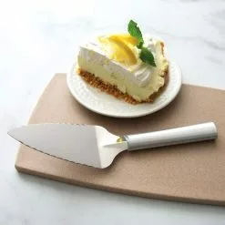 Rada Cutlery Serrated Pie Server | Silver -Dinnerware Shop 61ihigqayrl. ac sl1100