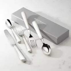 Reed & Barton 20-Piece Flatware Set | Danois -Dinnerware Shop danois6 1