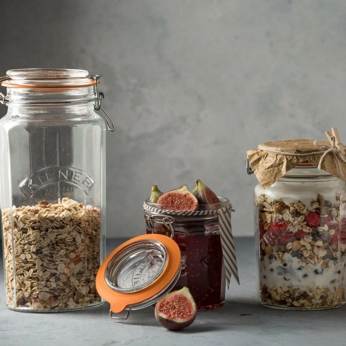 Kilner Facetted Clip Top Pasta Jar | 74oz 5 Kilner Facetted Clip Top Pasta Jar | 74oz - Image 3