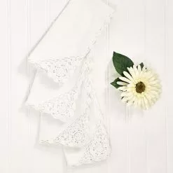 April Cornell Cora's Crochet Napkin (Set Of 6) | White -Dinnerware Shop npcrom18 white april cornell nap 1